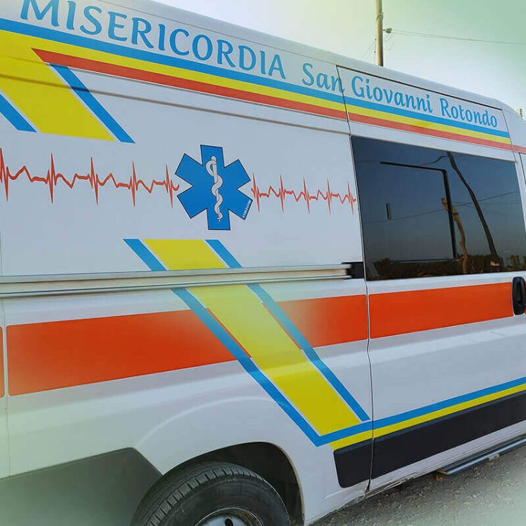 scritte, allestimento veicoli con materiali resistenti all'esterno