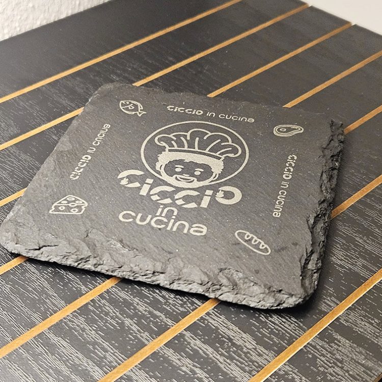 sottobicchiere e taglieri ardesia inciso