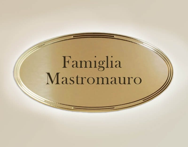 targa-ovale-ottone personalizzata incisa